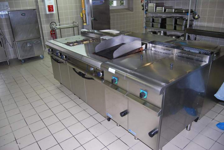 Batterie de cuisine professionnelle Passy-sur-Seine
